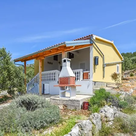 House Johan Holiday home Tkon